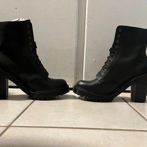 Dr. Martens Kendra Leather Heeled Boots (9)